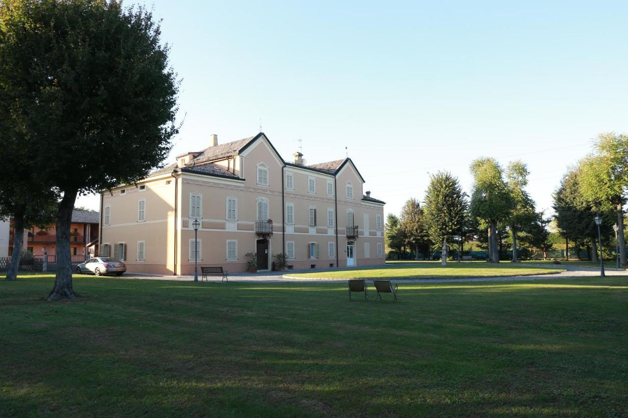 Villa Meli Lupi - Residenze Temporanee Parma Exterior foto